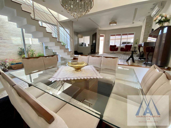 Imagem Casa com 3 Quartos à Venda, 340 m² em Vila Oliveira - Mogi Das Cruzes