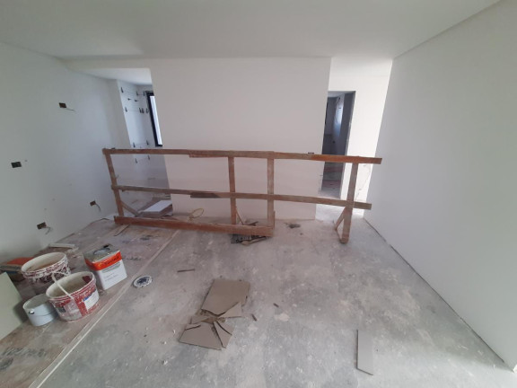 Imagem Apartamento com 3 Quartos à Venda, 76 m² em Capão Raso - Curitiba