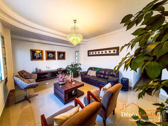 Imagem Casa com 4 Quartos à Venda, 280 m² em Todos Os Santos - Montes Claros