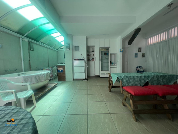 Casa com 3 Quartos à Venda,  em Vila Valença - São Vicente