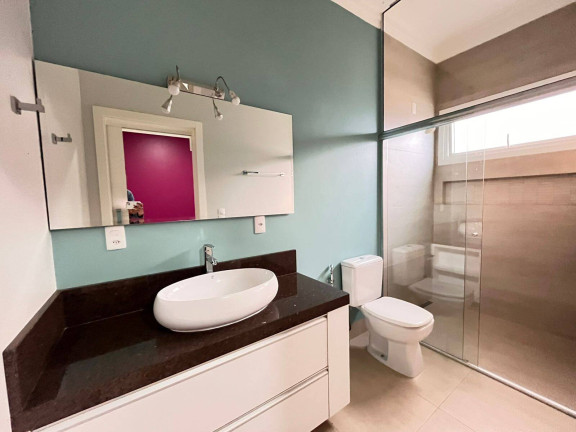 Imagem Casa com 3 Quartos à Venda, 222 m² em Cascavel