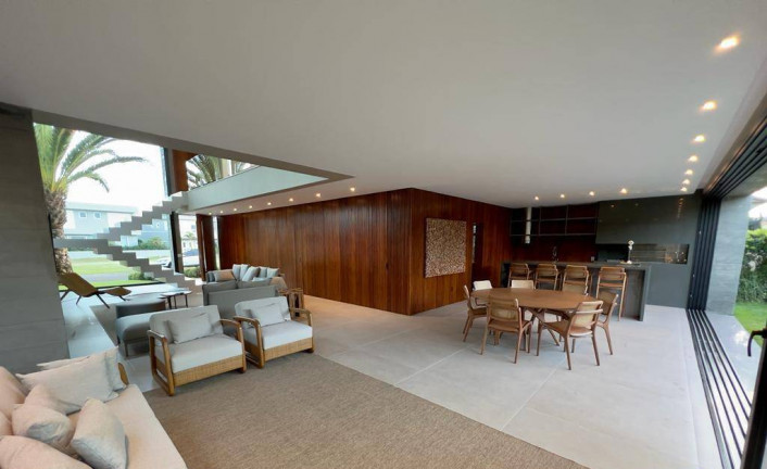 Imagem Casa de Condomínio com 5 Quartos à Venda, 350 m² em Xangri-lá Imagem Casa de Condomínio com 5 Quartos à Venda, 350 m² em Xangri-lá