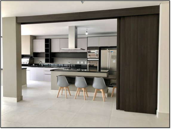Imagem Casa com 4 Quartos à Venda, 390 m² em Alphaville - Santana De Parnaíba Imagem Casa com 4 Quartos à Venda, 390 m² em Alphaville - Santana De Parnaíba