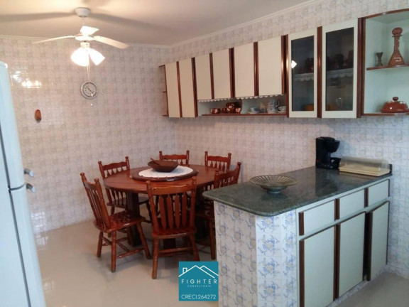 Imagem Sobrado com 5 Quartos à Venda, 