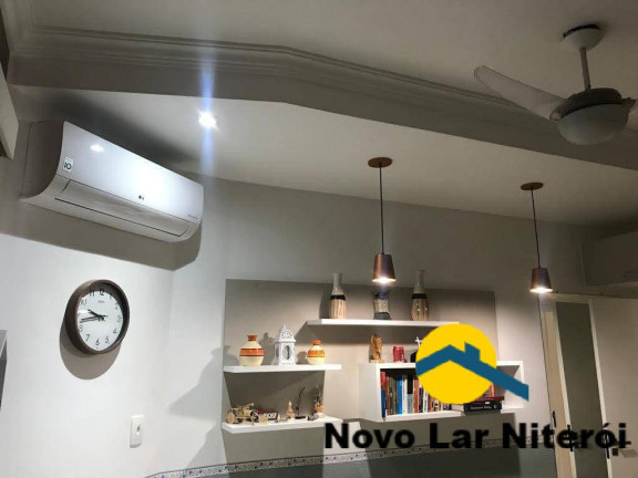 Imagem Casa com 3 Quartos à Venda, 220 m² em Várzea Das Moças - Niterói Imagem Casa com 3 Quartos à Venda, 220 m² em Várzea Das Moças - Niterói