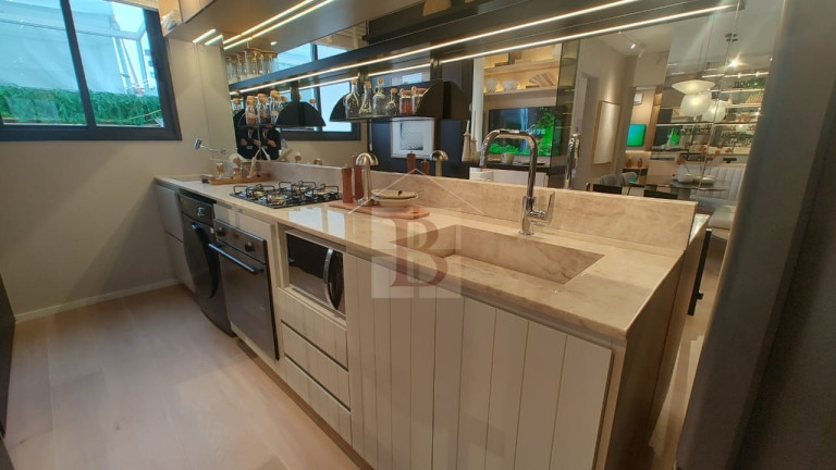 Imagem Imóvel com 2 Quartos à Venda, 51 m² em Centro - Niterói Imagem Imóvel com 2 Quartos à Venda, 51 m² em Centro - Niterói