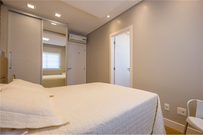 Imagem Imóvel com 3 Quartos à Venda,  em Itacorubi - Florianópolis
