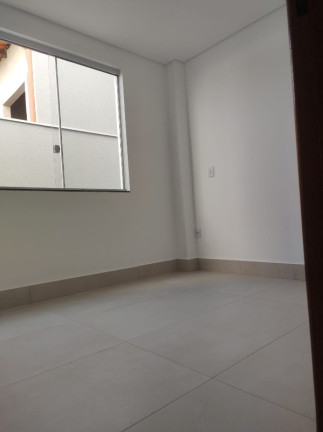 Imagem Casa com 2 Quartos à Venda, 58 m² em Niterói - Betim