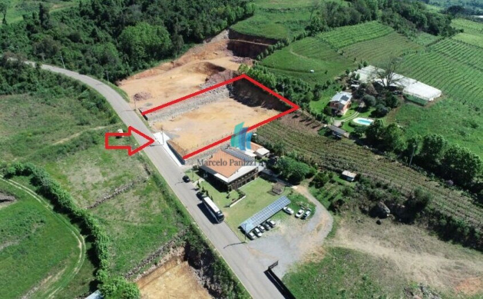 Imagem Terreno à Venda, 3.722 m² em Vale Dos Vinhedos - Bento Gonçalves Imagem Terreno à Venda, 3.722 m² em Vale Dos Vinhedos - Bento Gonçalves