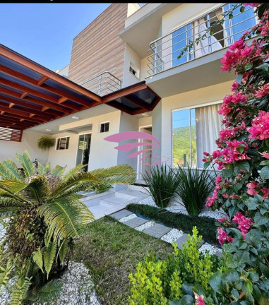 Imagem Casa com 4 Quartos à Venda, 280 m² em Ressacada - Itajaí Imagem Casa com 4 Quartos à Venda, 280 m² em Ressacada - Itajaí
