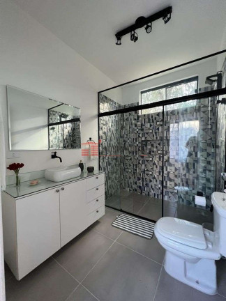 Imagem Casa com 3 Quartos para Alugar, 125 m² em Chácara Santa Lúcia - Carapicuíba Imagem Casa com 3 Quartos para Alugar, 125 m² em Chácara Santa Lúcia - Carapicuíba