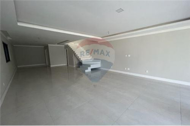 Imagem Casa de Condomínio com 5 Quartos à Venda, 360 m² em Barra Da Tijuca - Rio De Janeiro Imagem Casa de Condomínio com 5 Quartos à Venda, 360 m² em Barra Da Tijuca - Rio De Janeiro