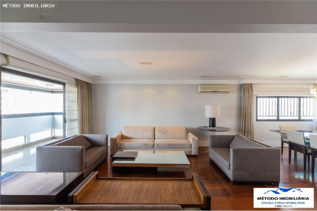 Imagem Imóvel com 3 Quartos à Venda, 230 m² em Moema - São Paulo Imagem Imóvel com 3 Quartos à Venda, 230 m² em Moema - São Paulo