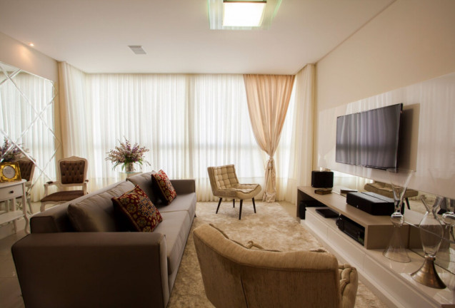 Imagem Imóvel com 4 Quartos à Venda, 269 m² em Centro - Balneário Camboriú Imagem Imóvel com 4 Quartos à Venda, 269 m² em Centro - Balneário Camboriú