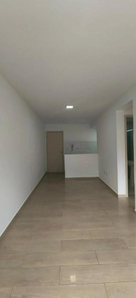 Imagem Apartamento com 2 Quartos à Venda, 47 m² em Santa Cândida - Curitiba