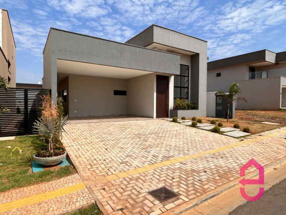 Casa de Condomínio com 3 Quartos à Venda,  em Jardins Bolonha - Senador Canedo
