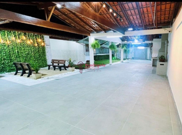 Imagem Casa com 4 Quartos à Venda, 240 m² em Santa Paula I - Vila Velha