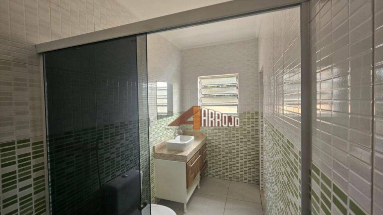 Imagem Sobrado com 3 Quartos à Venda, 201 m² em Itaquera - São Paulo