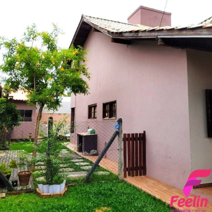Imagem Casa com 4 Quartos à Venda, 150 m² em Rio Tavares - Florianópolis Imagem Casa com 4 Quartos à Venda, 150 m² em Rio Tavares - Florianópolis