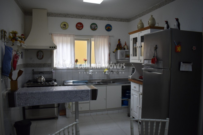 Imagem Casa com 6 Quartos à Venda, 682 m² em Região De Capivari - Campos Do Jordão