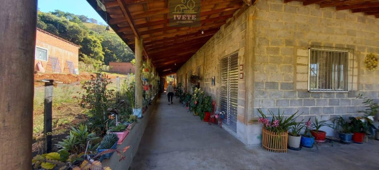 Imagem Casa com 3 Quartos à Venda, 190 m²