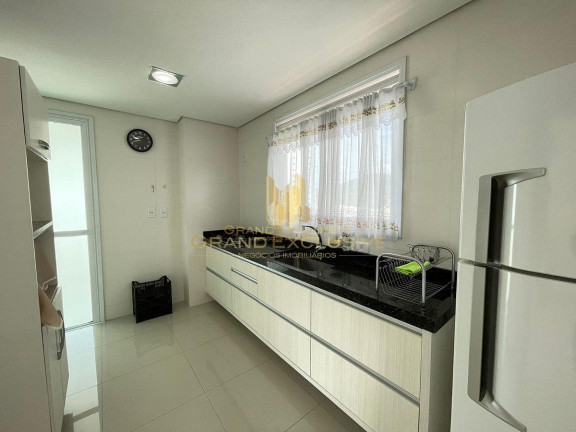 Imagem Apartamento com 3 Quartos à Venda, 115 m² em Centro - Balneário Camboriú Imagem Apartamento com 3 Quartos à Venda, 115 m² em Centro - Balneário Camboriú