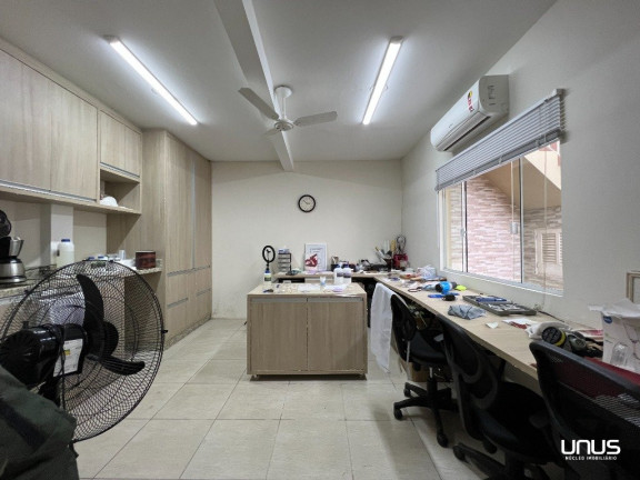 Imagem Casa com 3 Quartos à Venda,  em Estreito - Florianópolis