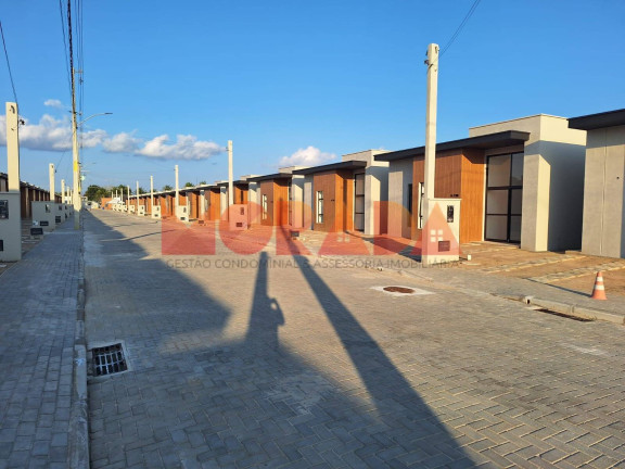 Imagem Casa com 3 Quartos à Venda, 230 m² em Sim - Feira De Santana