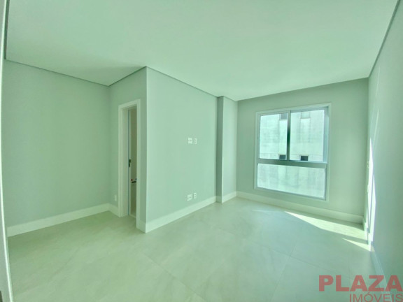 Imagem Apartamento com 4 Quartos à Venda, 132 m² em Centro - Balneário Camboriú Imagem Apartamento com 4 Quartos à Venda, 132 m² em Centro - Balneário Camboriú