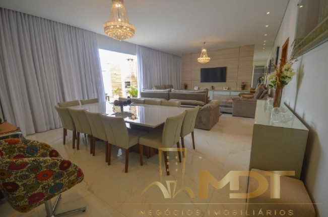Imagem Casa com 4 Quartos à Venda, 375 m² em Condomínio Residencial Gran Park I - Vespasiano