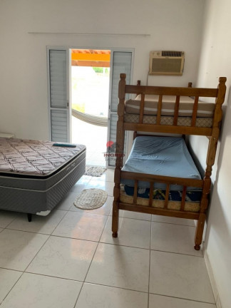 Imagem Casa com 2 Quartos à Venda, 250 m² em Belmira Novaes - Peruíbe