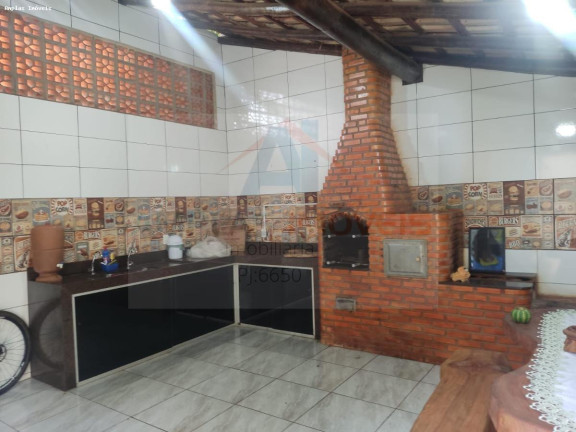 Imagem Casa com 2 Quartos à Venda, 167 m² em Planalto