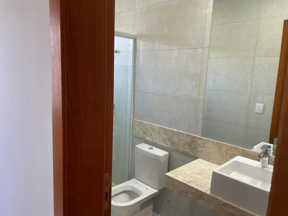 Imagem Casa com 3 Quartos à Venda, 375 m² em Jardim Itália - Cuiabá
