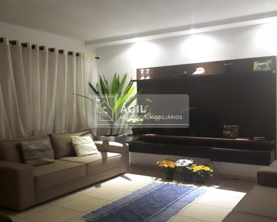 Casa com 2 Quartos à Venda, 153 m² em Parque Residencial Santo André - Caçapava