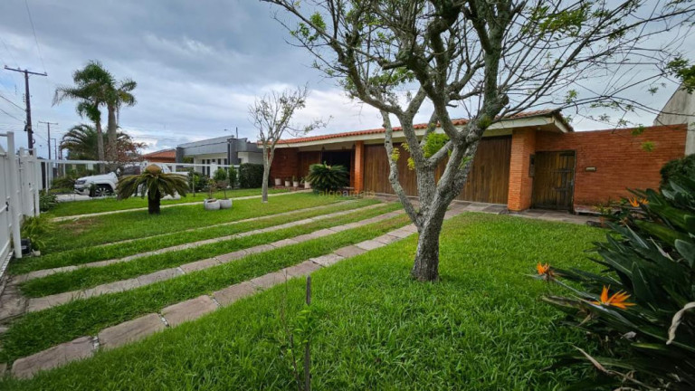 Imagem Casa com 4 Quartos à Venda, 264 m² em Atlântida - Xangri-lá
