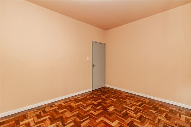 Imagem Imóvel com 2 Quartos à Venda, em Passo Da Areia - Porto Alegre Imagem Imóvel com 2 Quartos à Venda, em Passo Da Areia - Porto Alegre