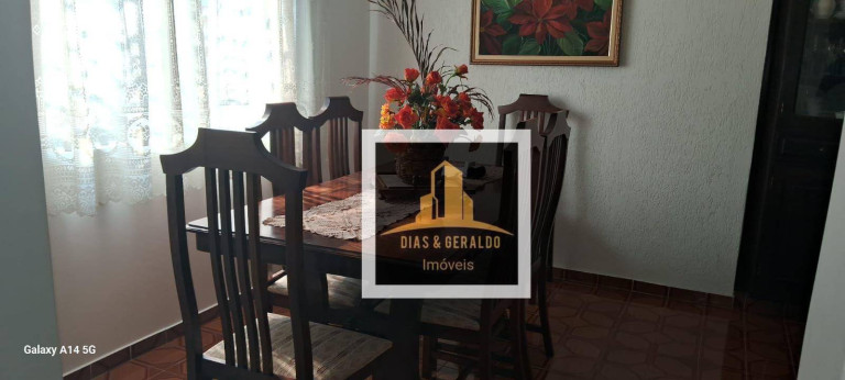 Imagem Casa com 2 Quartos à Venda, 200 m² em Conjunto Residencial Trinta E Um De Março - São José Dos Campos Imagem Casa com 2 Quartos à Venda, 200 m² em Conjunto Residencial Trinta E Um De Março - São José Dos Campos