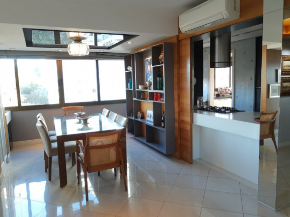 Imagem Apartamento com 3 Quartos à Venda, 143 m² em Três Figueiras - Porto Alegre