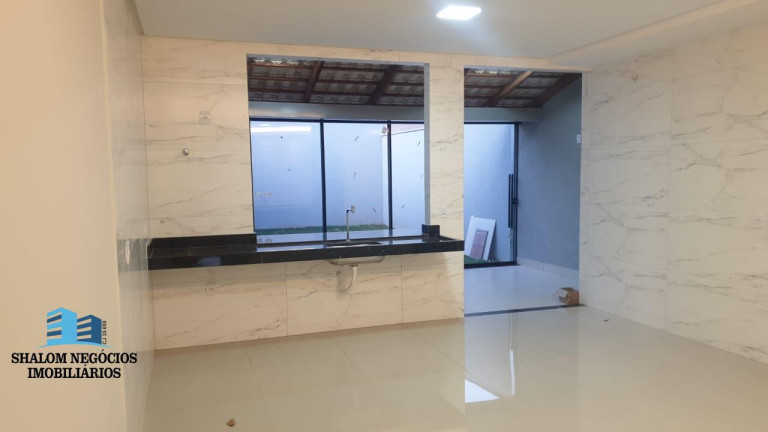Imagem Casa com 4 Quartos à Venda, 215 m² em Jd Planalto - Goiânia