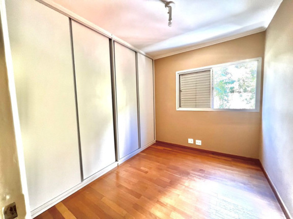 Imagem Imóvel com 3 Quartos à Venda, 160 m² em Campo Belo - São Paulo Imagem Imóvel com 3 Quartos à Venda, 160 m² em Campo Belo - São Paulo