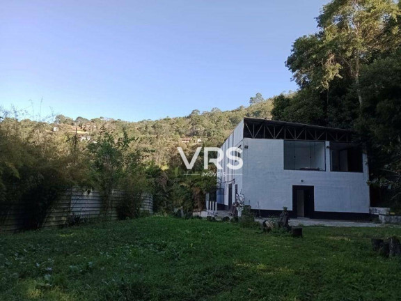 Galpão à Venda, 380 m² em Parque Do Imbui - Teresópolis