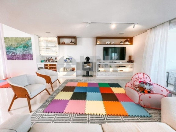 Imagem Imóvel com 3 Quartos à Venda, 341 m² em Vila Nova - Porto Alegre Imagem Imóvel com 3 Quartos à Venda, 341 m² em Vila Nova - Porto Alegre