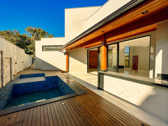 Imagem Casa com 3 Quartos à Venda, 468 m² em Pedra Branca - Palhoça Imagem Casa com 3 Quartos à Venda, 468 m² em Pedra Branca - Palhoça