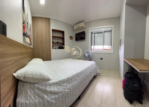 Imagem Casa com 4 Quartos à Venda, 202 m² em Centro - Ubatuba