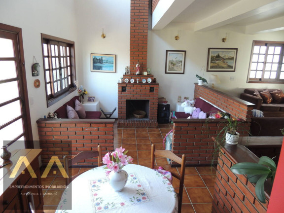 Imagem Casa com 3 Quartos à Venda, 226 m² em Alphaville - Santana De Parnaíba Imagem Casa com 3 Quartos à Venda, 226 m² em Alphaville - Santana De Parnaíba