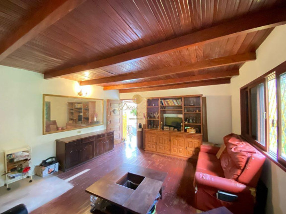 Imagem Casa com 3 Quartos à Venda, 139 m² em Granja Guarani - Teresópolis