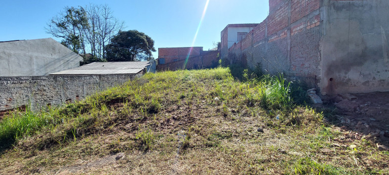 Imagem Terreno à Venda, 200 m² em Conjunto Habitacional Monsenhor Francisco Gorski - Campo Largo Imagem Terreno à Venda, 200 m² em Conjunto Habitacional Monsenhor Francisco Gorski - Campo Largo