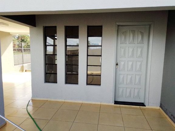 Casa com 3 Quartos para Alugar,  em Vila Nova - Arapongas