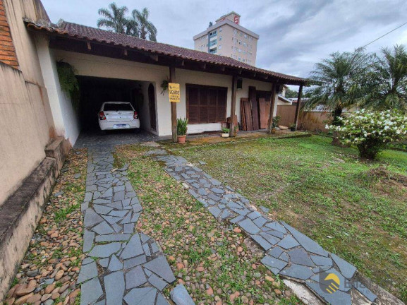 Imagem Casa com 4 Quartos à Venda, 250 m² em Escola Agrícola - Blumenau Imagem Casa com 4 Quartos à Venda, 250 m² em Escola Agrícola - Blumenau