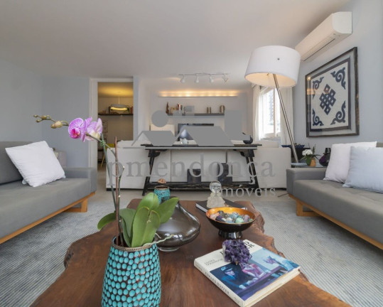 Imagem Apartamento com 4 Quartos à Venda, 258 m² em Pinheiros - São Paulo Imagem Apartamento com 4 Quartos à Venda, 258 m² em Pinheiros - São Paulo